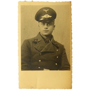 Studio portrait - Luftwaffe FLAK soldier in overcoat. Espenlaub militaria